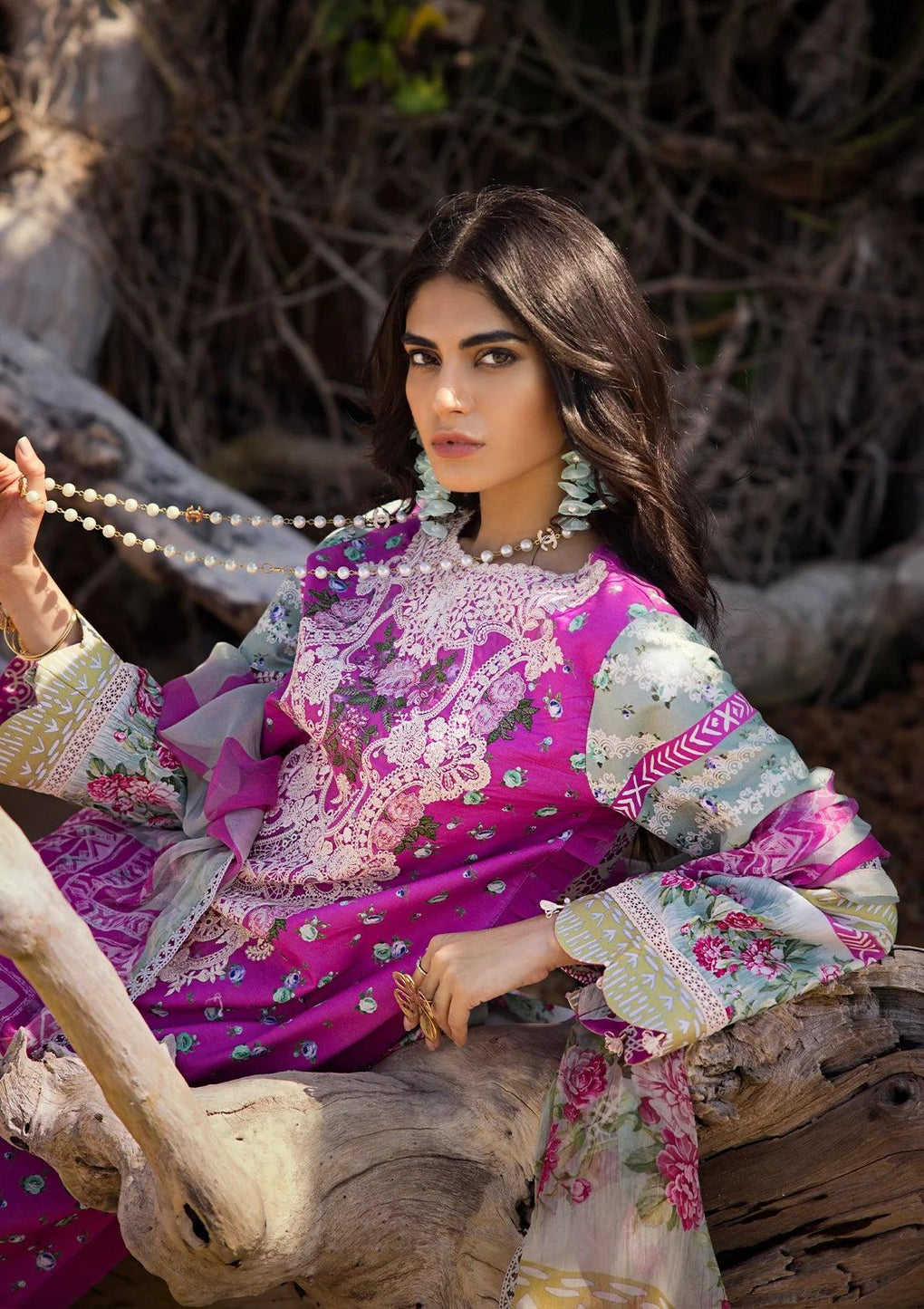 Embroidered Lawn 3 Piece Stitched Suit