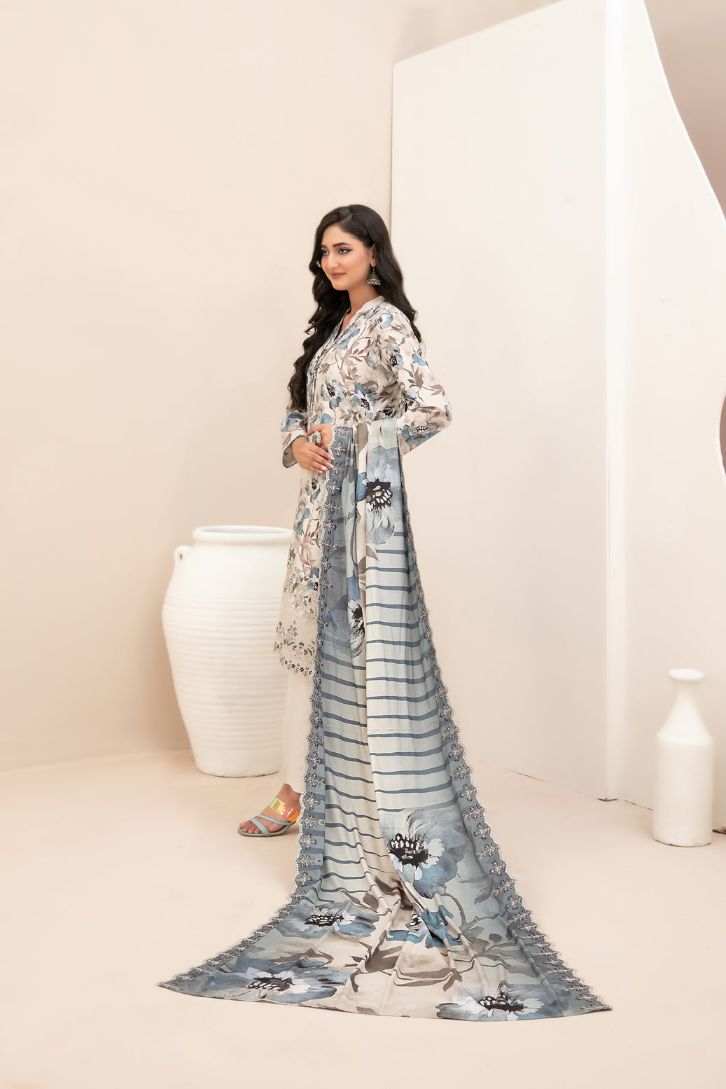 3 Piece stitched Lawn suit