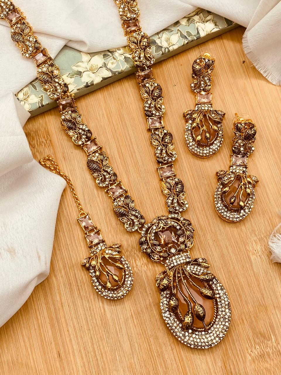 Stunning Turkish Mala Necklace & Earrings Set