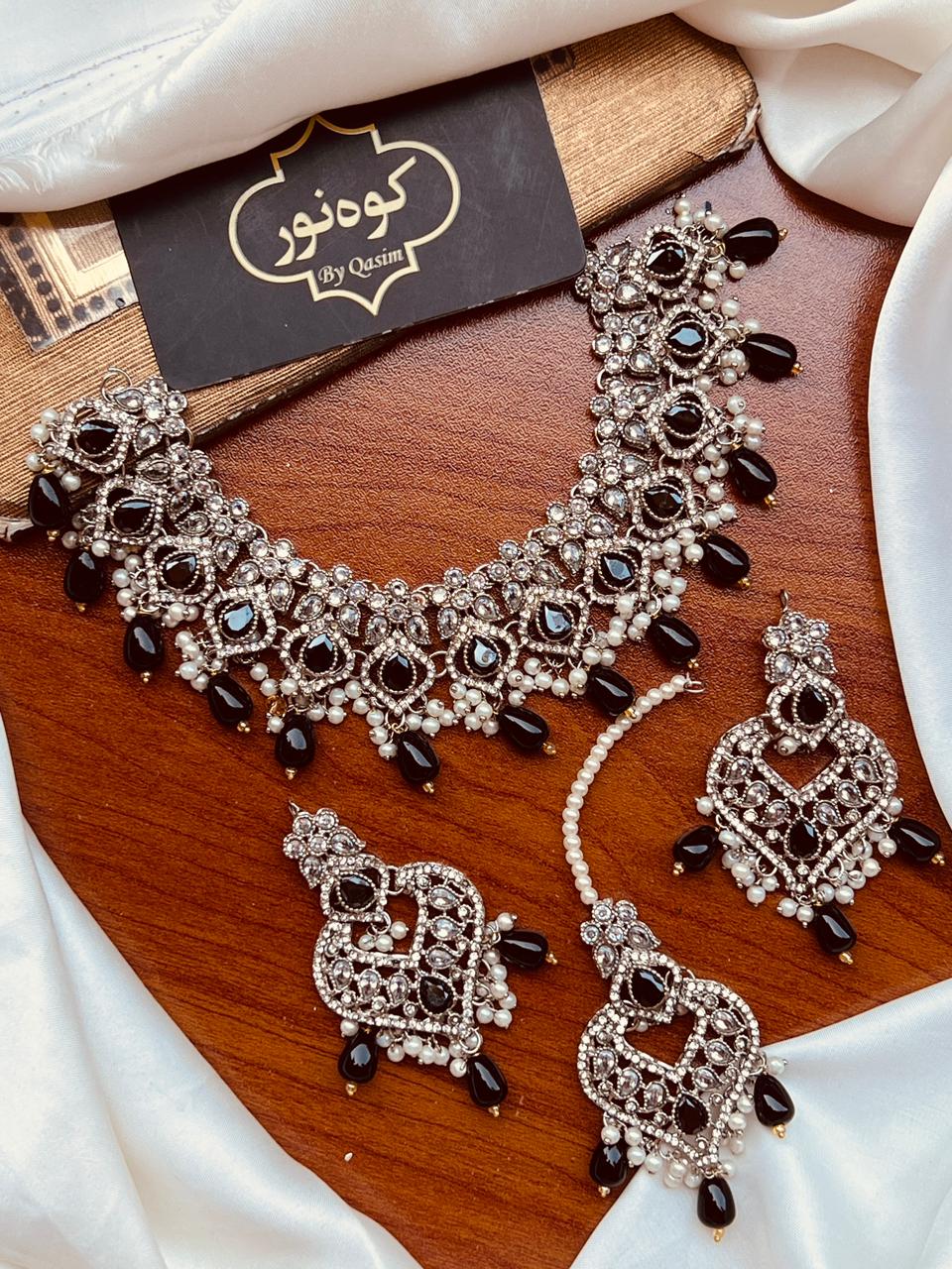 Elegant Partywear Set - Women's Jewelry